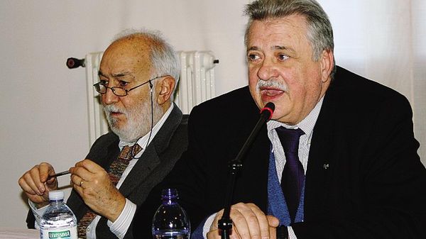 In primo piano l’amministratore delegato della Tcvvv, Walter Righini