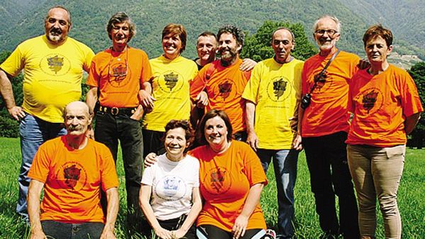 Alcuni esponenti del comitato che si batte contro la cava dei Ranéé