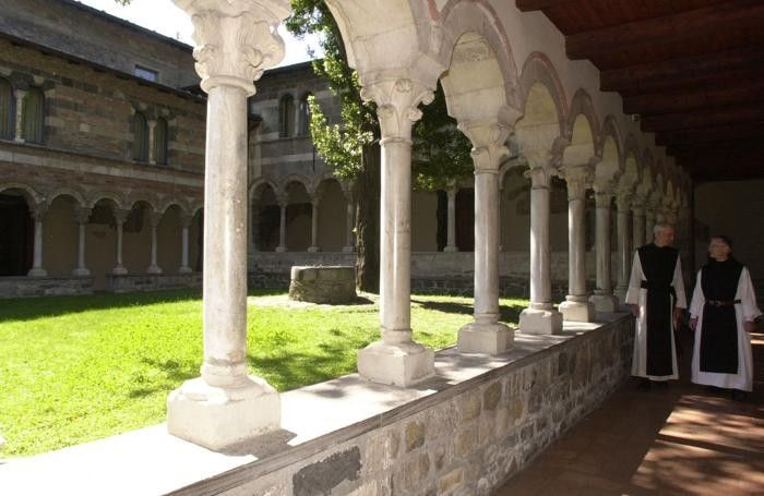Lecco Colico Piona abbazia di Piona. Lecco Colico Piona abbazia di Piona.