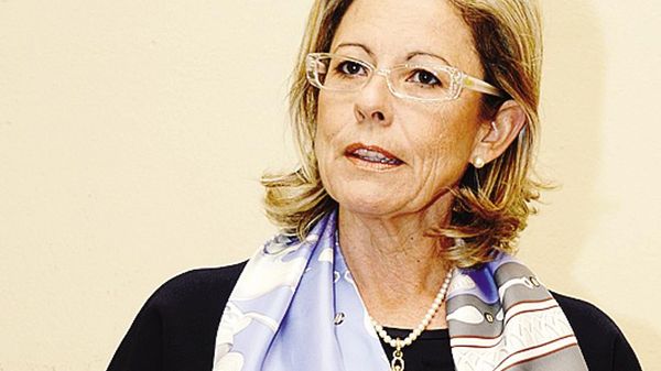 Donatella Crippa, candidato sindaco di “Progetto Valmadrera”<span xml:space=