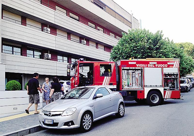 L’intervento dei vigili del fuoco alla cabina Enel di Ca’ Prina<span xml:space=
