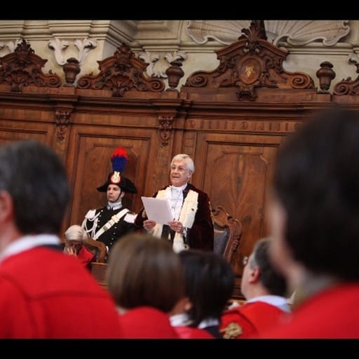 Bologna, giudici sempre delegittimati Europa