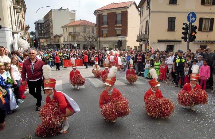 ERBA - SFILATA DI CARNEVALE 18 APRILE 2015