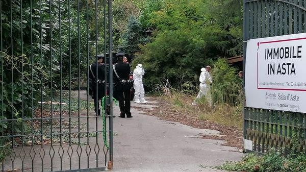 Nel 2020 il ritrovamento di un cadavere nell’area esterna della Villa