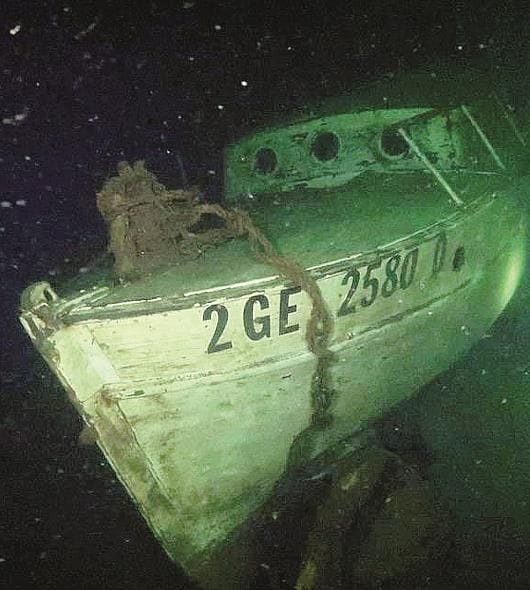 Bellagio, le foto del sub Lorenzo Venturini scattate sui fondali del lago