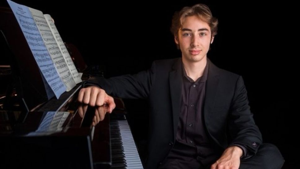 Josef Edoardo Mossali venerd’ì in concerto alla Civica scuola di Musica, Danza e Teatro di Sondrio Josef Edoardo Mossali venerd’ì in concerto alla Civica scuola di Musica, Danza e Teatro di Sondrio