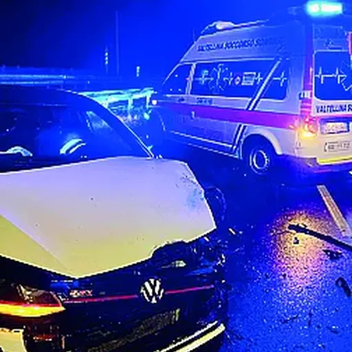 Incidente a Berbenno, tre feriti. Traffico in tilt sulla statale 38 ...