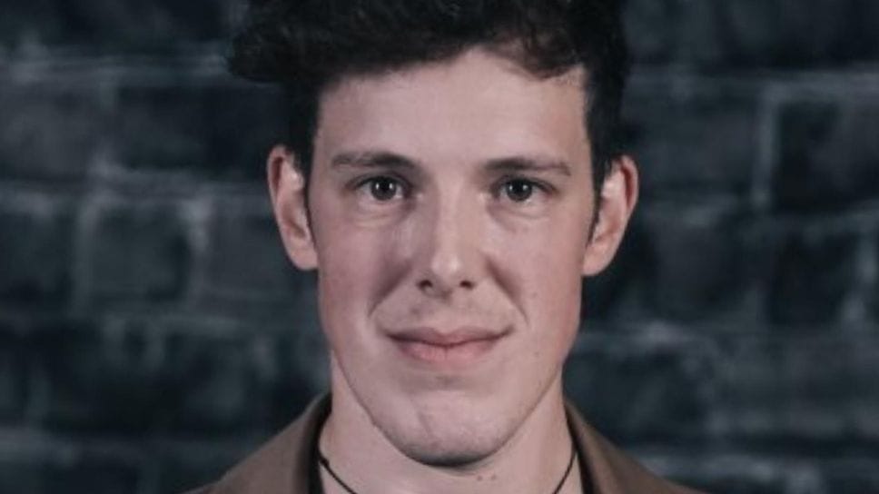 Lo scrittore e commediografo Mattia Conti