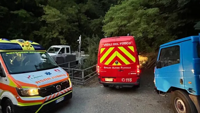 Malore sul Sentiero del Viandante: soccorso escursionista - Cronaca ...