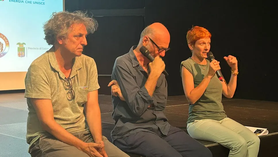 Filippo Ughi di “Piccoli idilli” e Luca Radaelli ed Elena Scolari di “Teatro invito” Filippo Ughi di “Piccoli idilli” e Luca Radaelli ed Elena Scolari di “Teatro invito”