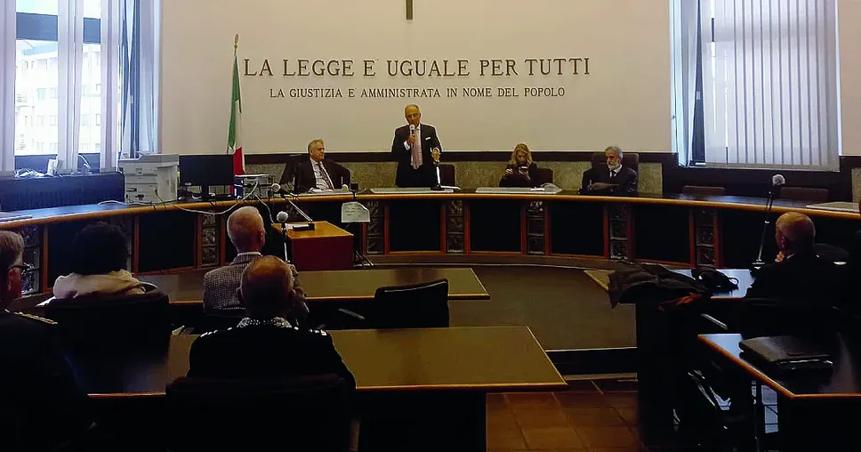 Il presidente della Corte d’Appello di Milano, Giuseppe Ondei, durante il suo intervento al Tribunale di Sondrio nel novembre del 2024