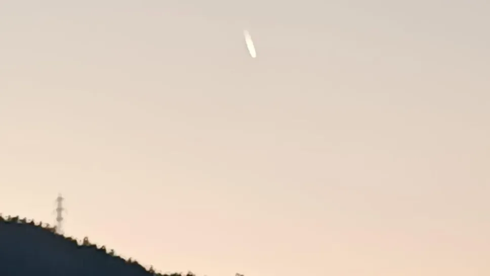 L’asteroide o il meteorite fotografato nel cielo