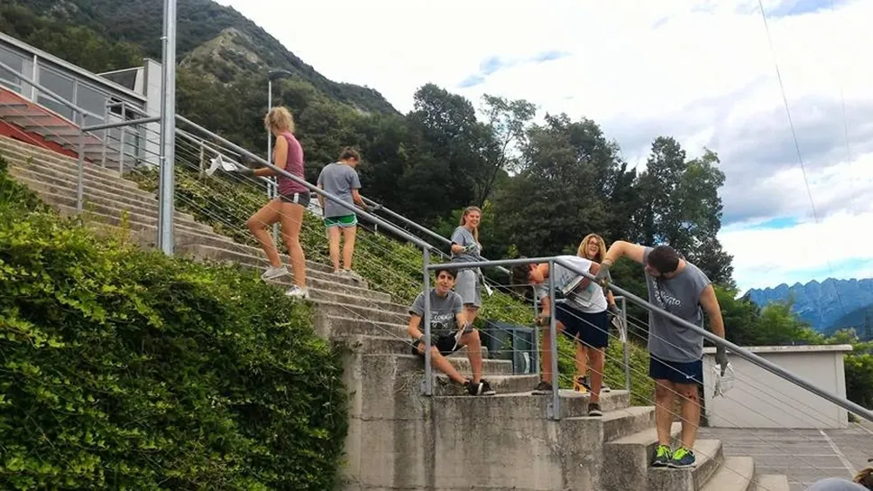 I ragazzi di Living Land in azione