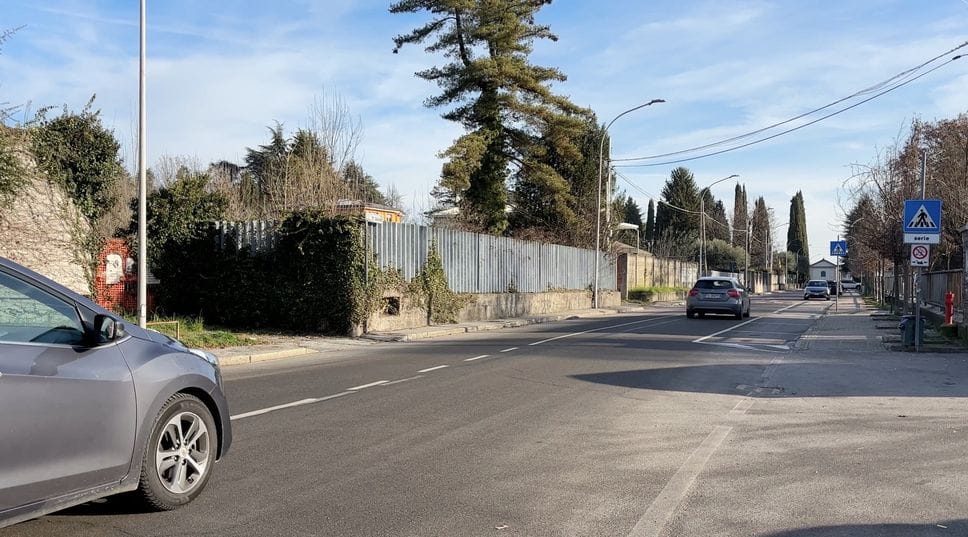Paderno via Ugo Festini, una delle strade dove si riverserà il traffico