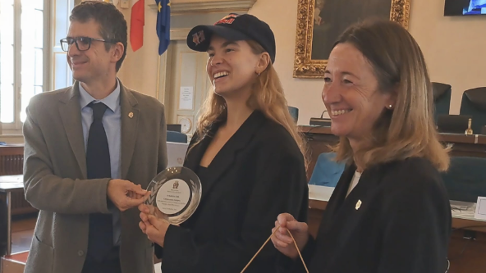 Lecco celebra Beatrice Colli, campionessa europea di Arrampicata Speed
