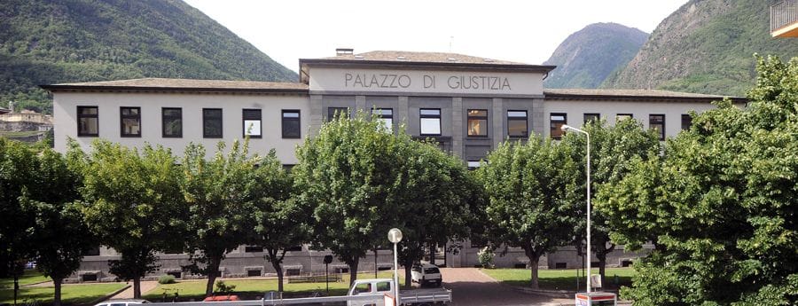 Sondrio, aggredì una donna in via Morbegno: condannato a nove anni