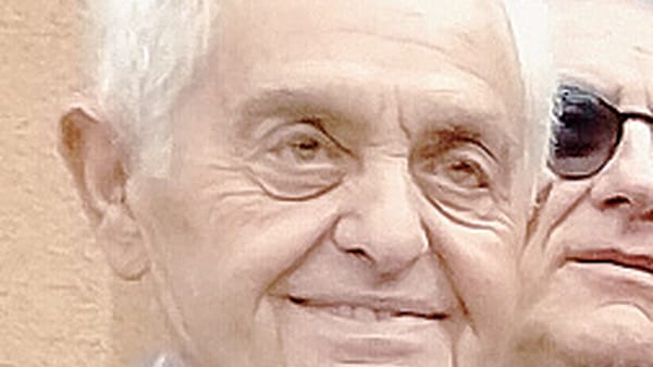 Addio Gianni Fava L’imprenditore delle bottigliette