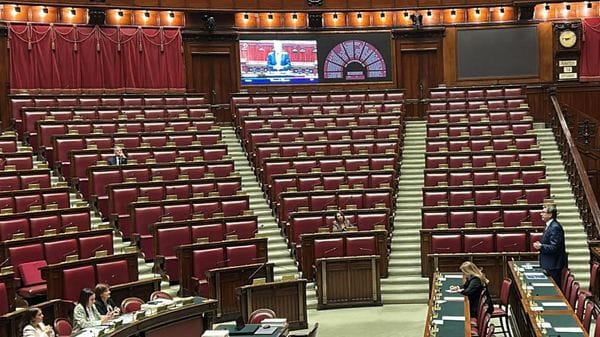 Aule e urne deserte alla politica Serve serietà