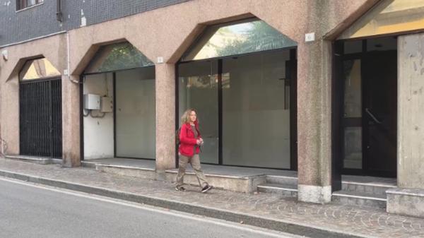 Merate, in centro sempre più negozi chiusi: «Il Comune non resti passivo»
