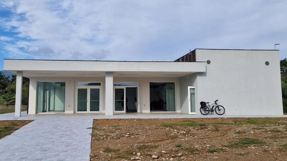 Nuova vita per l’ex scuola di Spiazzo, La Valletta cerca idee e proposte
