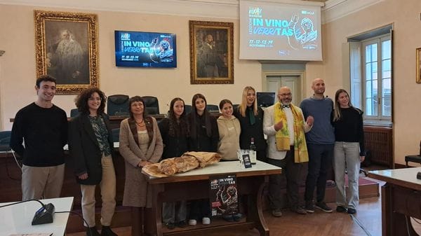 Lecco: «In vino verritas», eventi teatrali e musicali su Manzoni