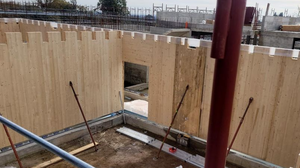 Cantiere fermo, privato si fa avanti per finire le medie di Casatenovo
