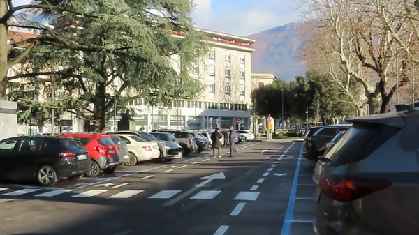 Parcheggi a Lecco, mezz’ora gratis per i residenti: pressing in consiglio