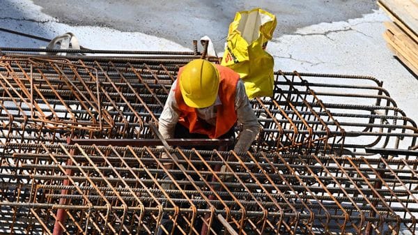 Finanziamenti straordinari in calo: l’edilizia si pone interrogativi
