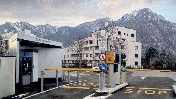 Lecco, scontro sulla sosta gratis: bocciata la mozione del Pd
