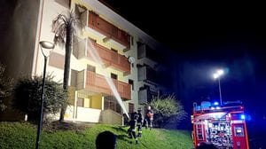 Sondrio, a fuoco una palma alla Piastra: non si esclude il gesto vandalico