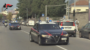 Furti in tabaccherie e sale slot, blitz dei carabinieri di Lecco: 12 misure cautelari