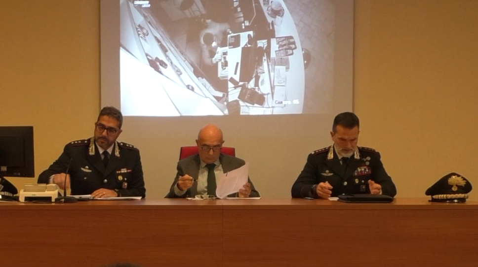 Lecco, sgominata la banda delle spaccate: furti per mezzo milione tra quattro province