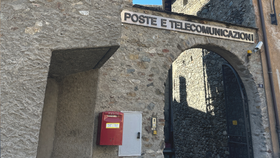 Poste chiuse a Tirano, navetta gratuita per ritirare la pensione a Villa 