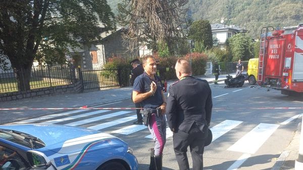 Schianto a Morbegno, pioggia di ricordi e rabbia