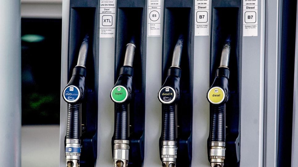 Carburanti, i prezzi medi calano dopo il tetto 
