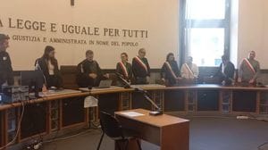 Aprica, assolto il figlio dei due anziani morti in casa: «Incapace di intendere e volere»