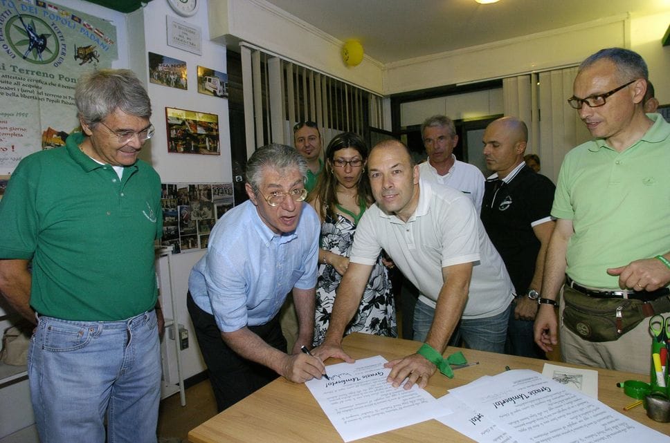 Colico Umberto Bossi all' inaugurazione nuova sede della Lega Nord