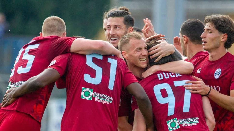 Poker bluceleste a Busto: battuta 4 a 1 la Pro Patria