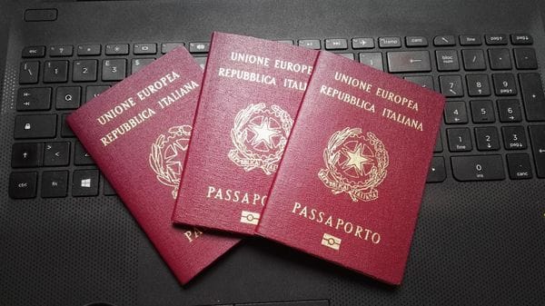 Da martedì 24 marzo i passaporti si rinnovano anche negli uffici postali