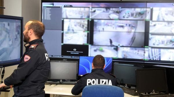 Ammonimento a giovane violento: relazione tossica sotto la lente della Polizia a Sondrio