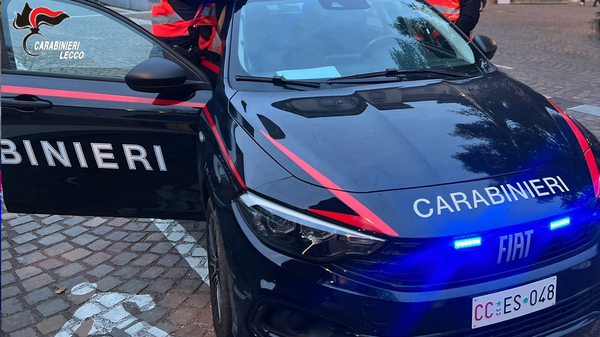 Ballabio, 15enne guida senza patente: amico trovato con coltello