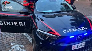 Ballabio, 15enne guida senza patente: amico trovato con coltello