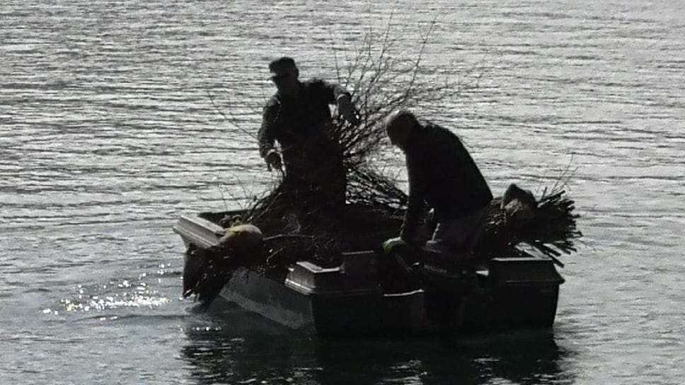 Bracconaggio ittico, i pescatori lecchesi chiedono più severità