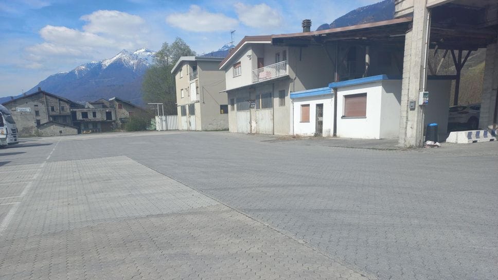 Berbenno, violenza sul Tir: il camionista è a Pavia