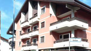 A processo per la morte dei genitori novantenni, prima udienza