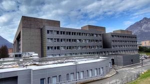 Incidente in pista a Chiesa, resta grave lo sciatore 80enne