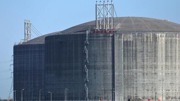 Moody's, se chiuso a lungo Hormuz gas potenzialmente a 100 euro