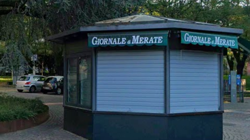 Merate: si rialza la saracinesca dell’edicola in piazza Eroi