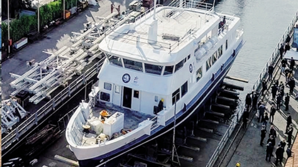 Arriva sul lago un nuovo battello ibrido