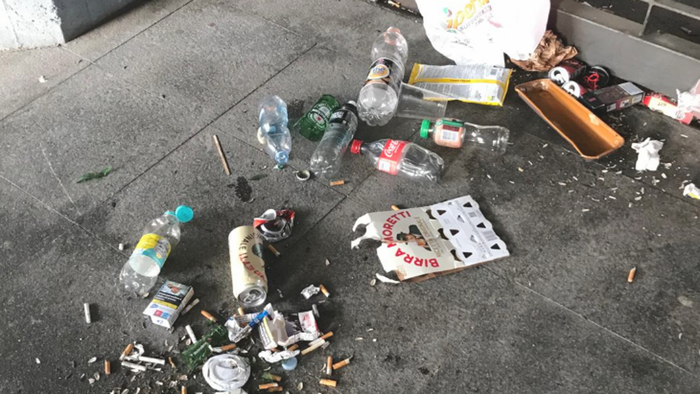 Sondrio, assalto al bus notturno: autista costretto a manovra di emergenza